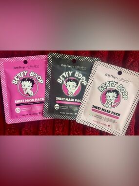 SET OF 3 Betty Boop Hot Pink & Black Printed Sheet Mask Pack